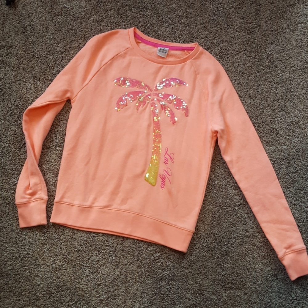 Size small PINK crew neck sweatshirt!